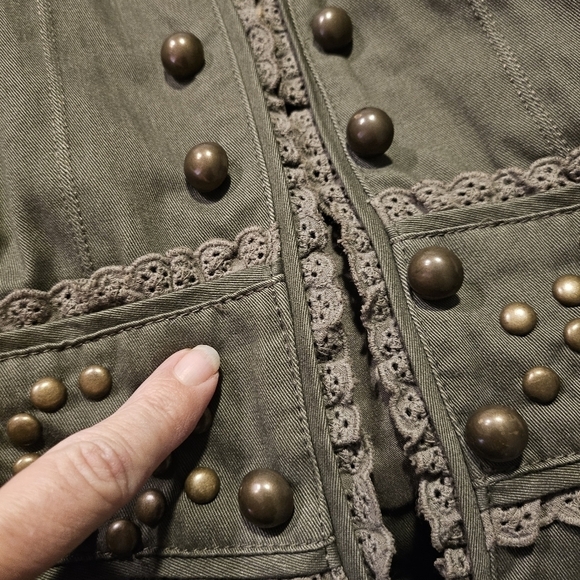 Lani Army Green 100% Cotton Lace Trim Cropped Pirate Jacket, Brass Studs Size M - Picture 11 of 11